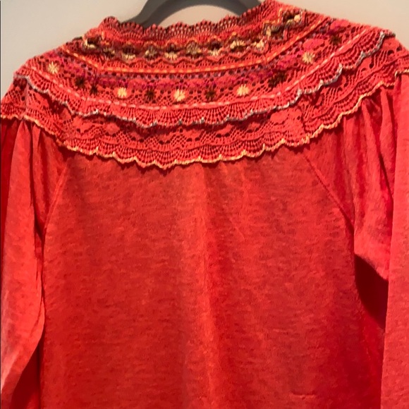 New Free People coral crocheted top s - Picture 6 of 6